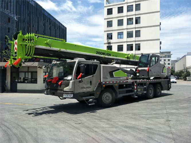乌什县跨街广告牌的高空安装注意事项
